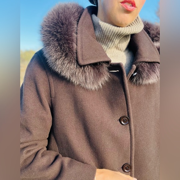 Wool + Cashmere Coat with fox trimmed hood - Picture 5 of 9